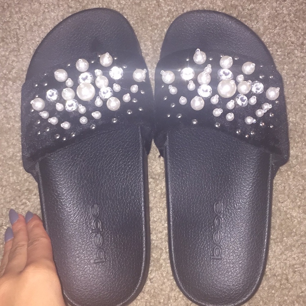 Slides wore only once